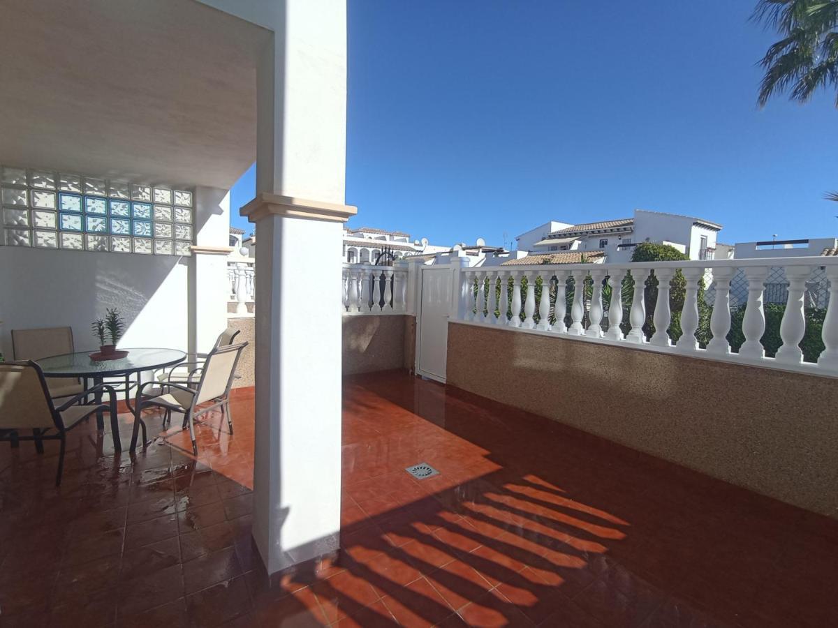 Spectacular Apartment In Punta Prima Alicante Esterno foto